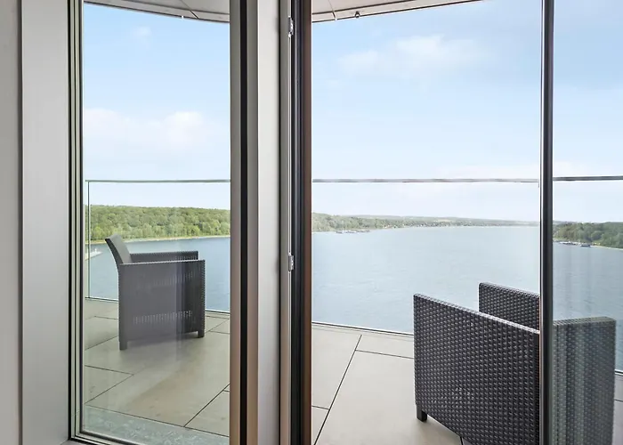Designers Penthouse In The Clouds