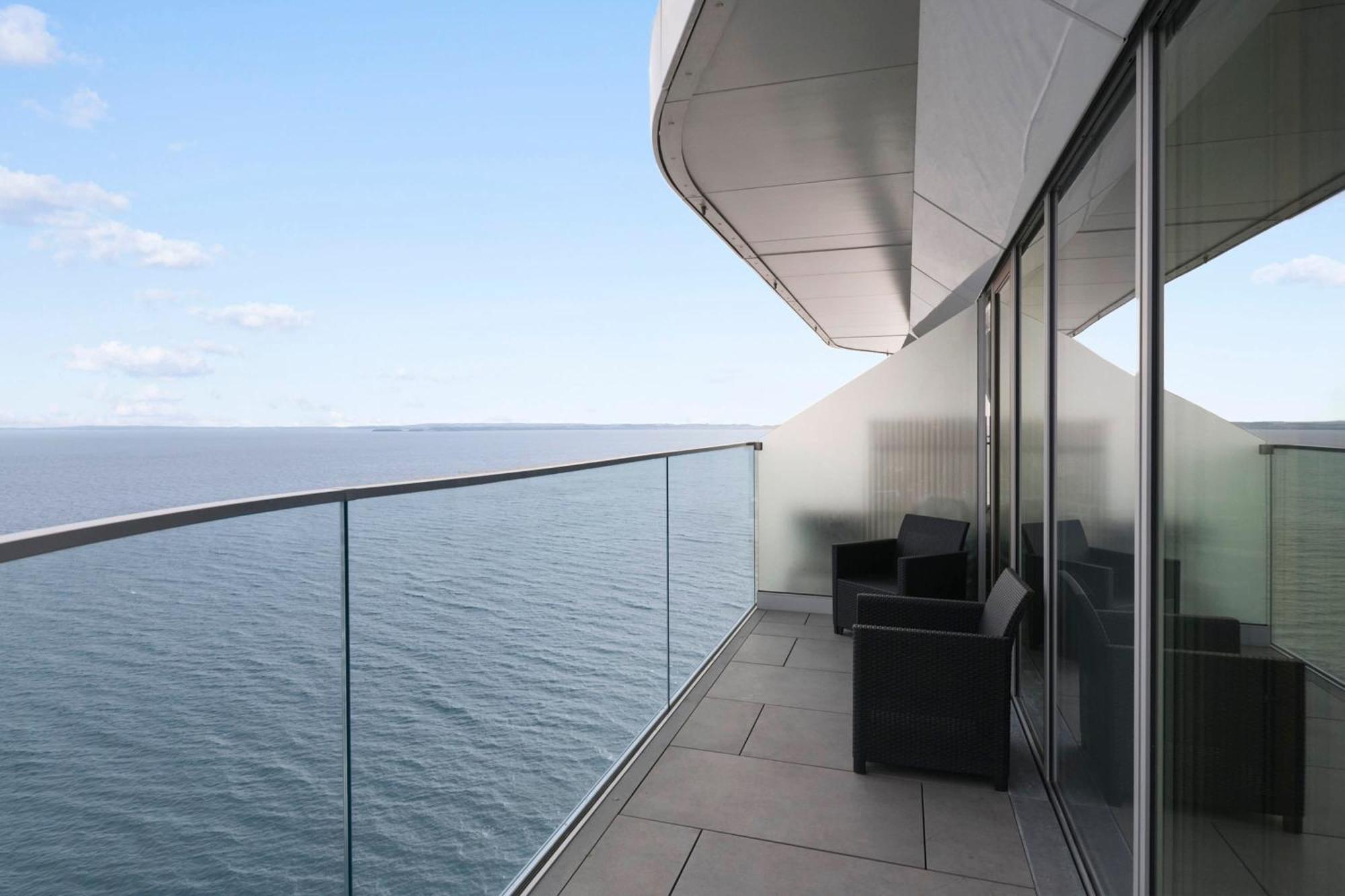Apartment Designers Penthouse In The Clouds